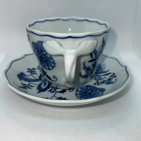 BLUE DANUBE TEACUP AND SAUCER VINTAGE RETIRED PATTERN - Picture 4 of 12
